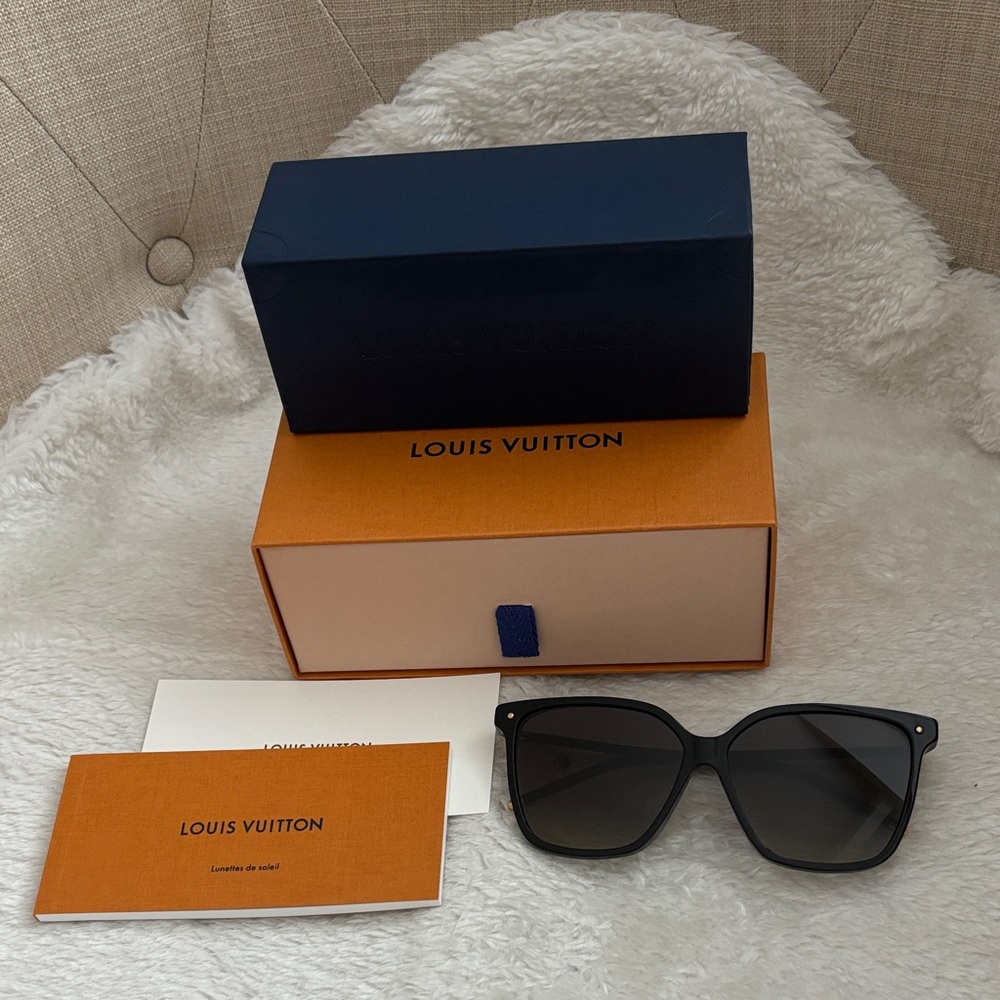 Louis Vuitton LV First Square Sunglasses